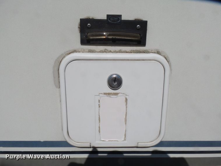 image for item DX9197 2001 Jayco Eagle camper