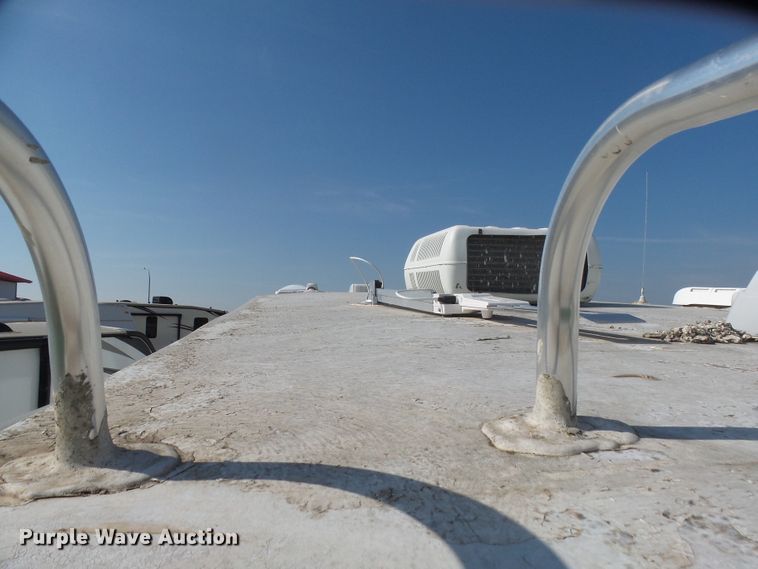 image for item DX9197 2001 Jayco Eagle camper