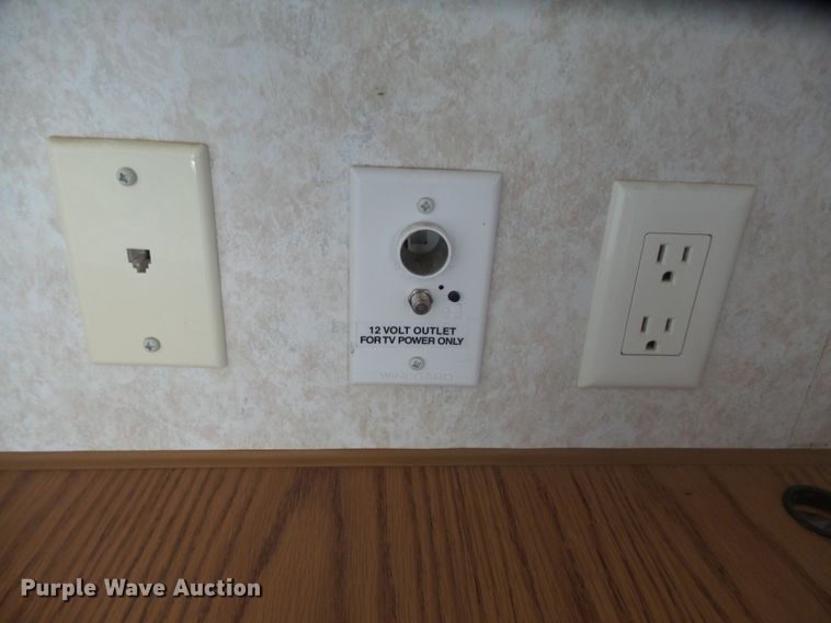 image for item DX9197 2001 Jayco Eagle camper