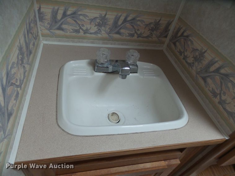 image for item DX9197 2001 Jayco Eagle camper