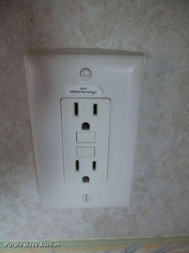 image for item DX9197 2001 Jayco Eagle camper