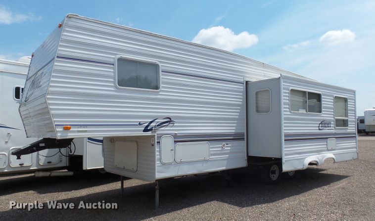 image for item DX9199 2001 Keystone Hornet camper