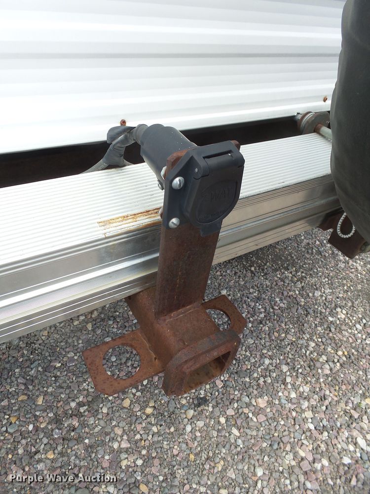 image for item DX9199 2001 Keystone Hornet camper