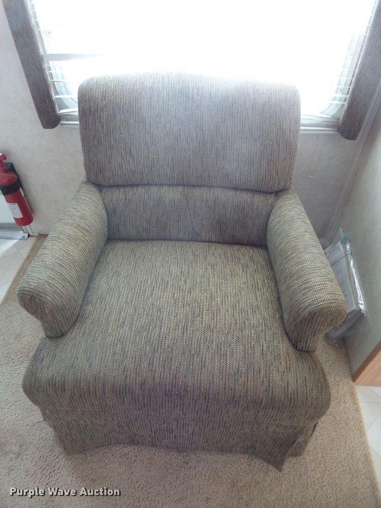 image for item DX9199 2001 Keystone Hornet camper