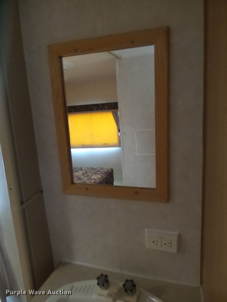 image for item DX9199 2001 Keystone Hornet camper