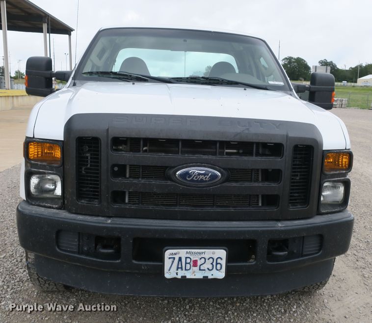 image for item EA9338 2010 Ford F250 Super Duty SuperCab pickup truck