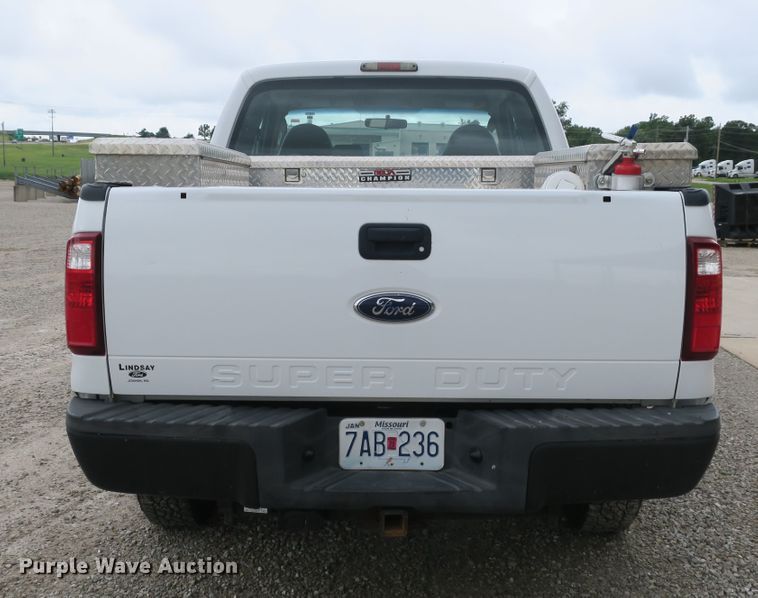 image for item EA9338 2010 Ford F250 Super Duty SuperCab pickup truck