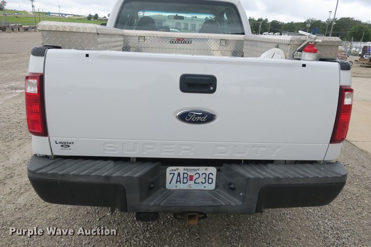 image for item EA9338 2010 Ford F250 Super Duty SuperCab pickup truck