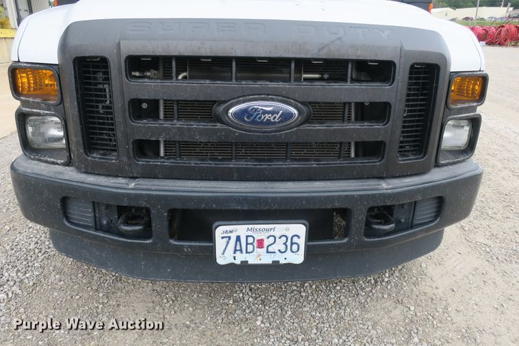 image for item EA9338 2010 Ford F250 Super Duty SuperCab pickup truck
