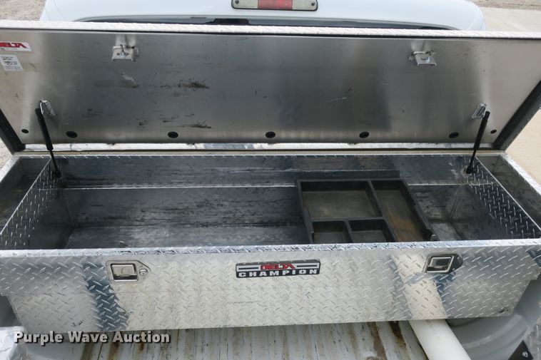 image for item EA9338 2010 Ford F250 Super Duty SuperCab pickup truck