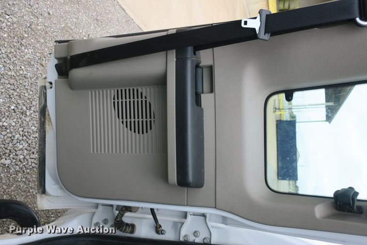 image for item EA9338 2010 Ford F250 Super Duty SuperCab pickup truck