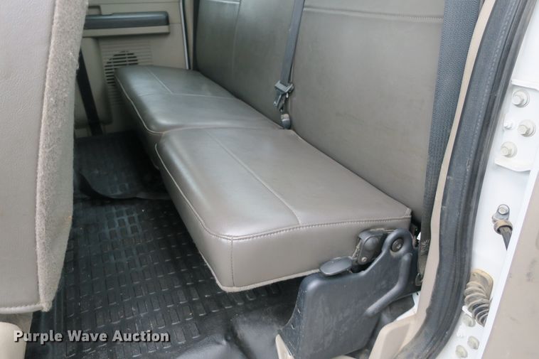 image for item EA9338 2010 Ford F250 Super Duty SuperCab pickup truck