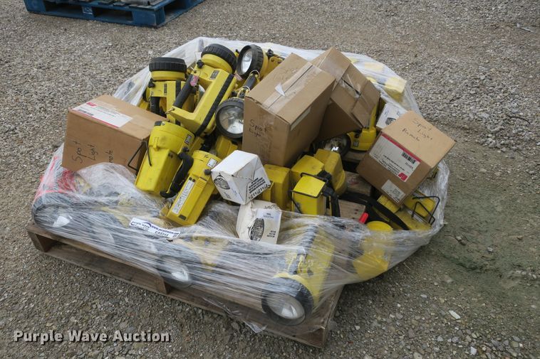 image for item EA9344 Rechargeable flashlights