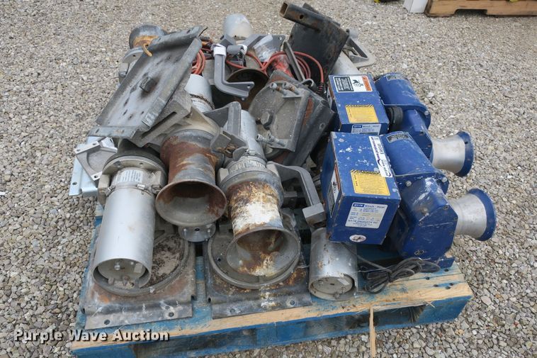 image for item EA9345 Capstan winches