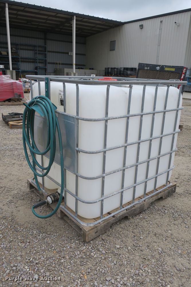 image for item EA9351 (2) totes