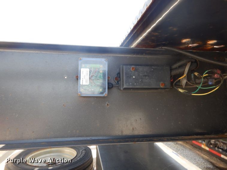 image for item ED9362 2016 Take 3 Powerlift car carrier trailer