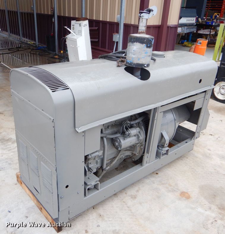 image for item ED9486 Lincoln Shield Arc SAE-350 welder