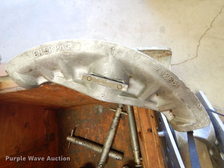 image for item EQ9138 Hydraulic enner pac pipe bender with power unit