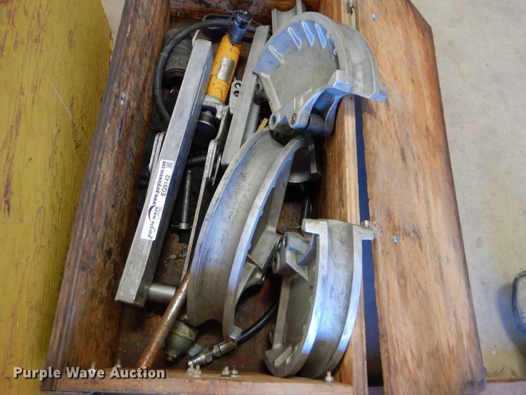 image for item EQ9142 Hefner manual hydraulic pipe bender