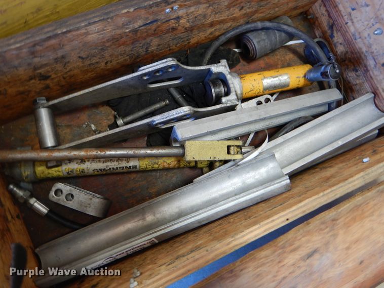 image for item EQ9142 Hefner manual hydraulic pipe bender