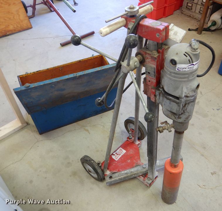 image for item EQ9146 Milwaukee core drill