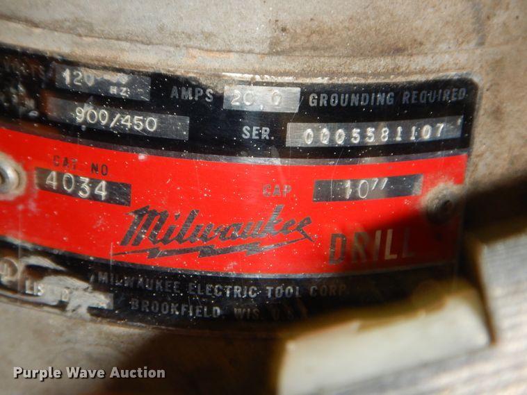 image for item EQ9146 Milwaukee core drill