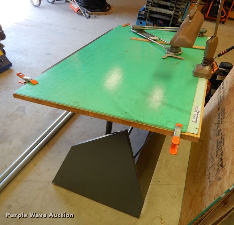 image for item EQ9147 Drafting table