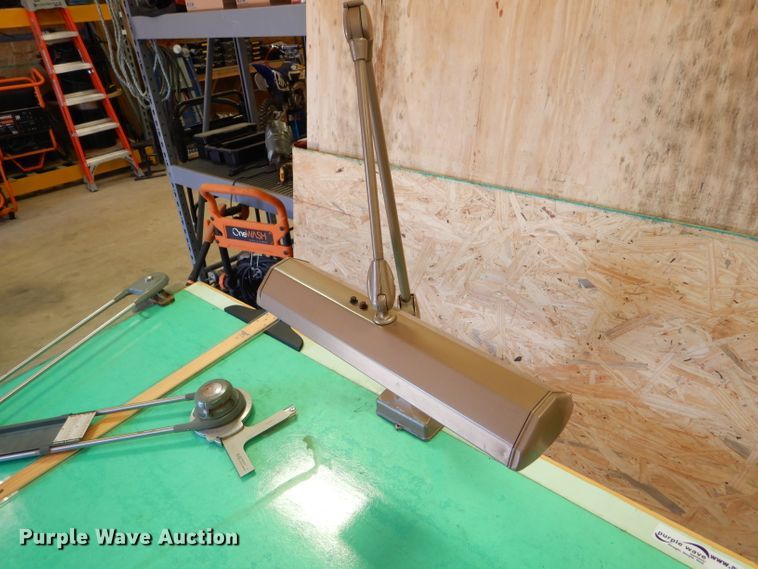 image for item EQ9147 Drafting table