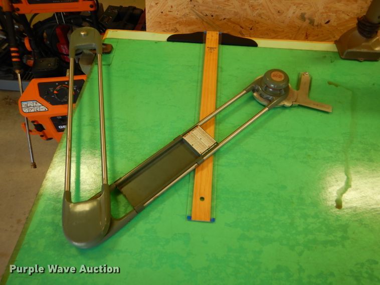 image for item EQ9147 Drafting table