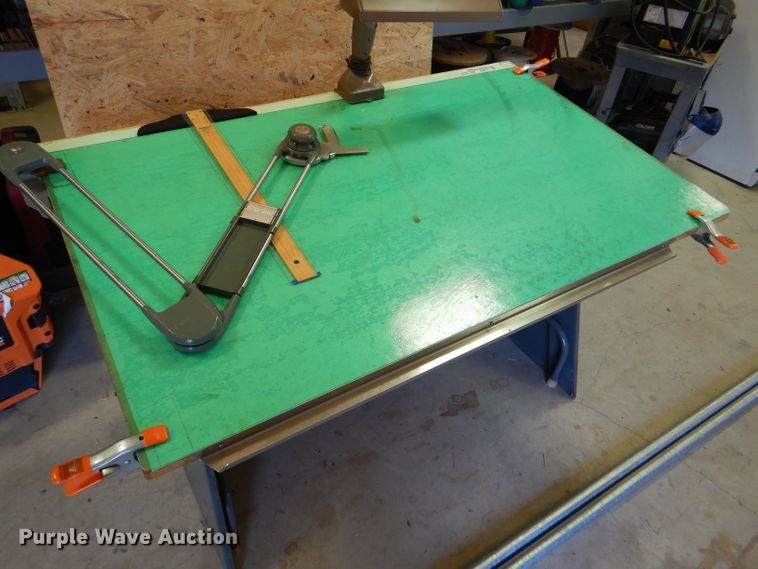 image for item EQ9147 Drafting table