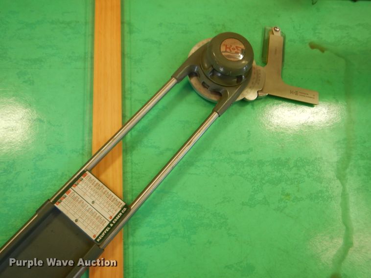 image for item EQ9147 Drafting table