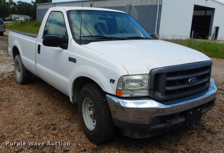 image for item FC9750 2002 Ford F250 Super Duty XL pickup truck