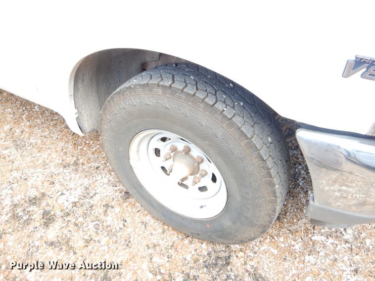 image for item FC9750 2002 Ford F250 Super Duty XL pickup truck