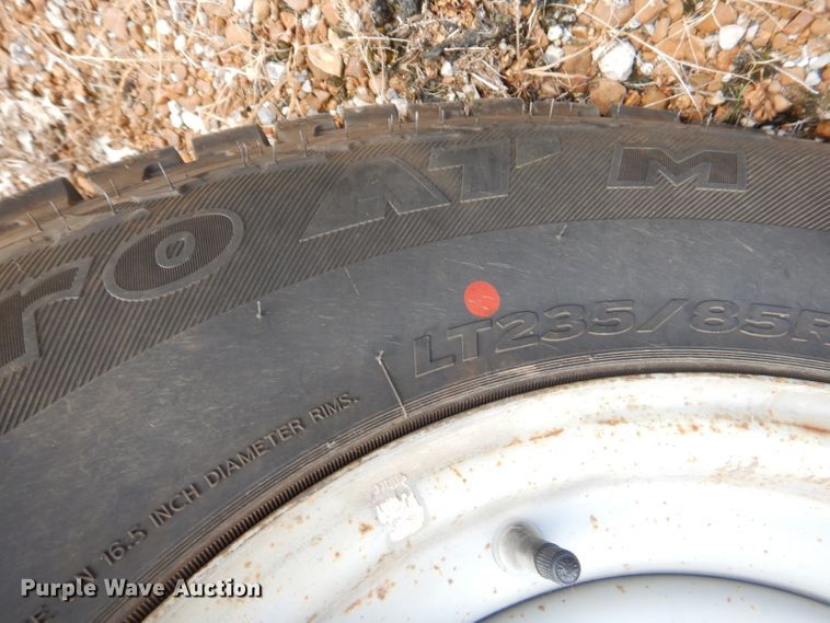 image for item FC9750 2002 Ford F250 Super Duty XL pickup truck