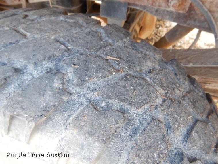 image for item FC9750 2002 Ford F250 Super Duty XL pickup truck