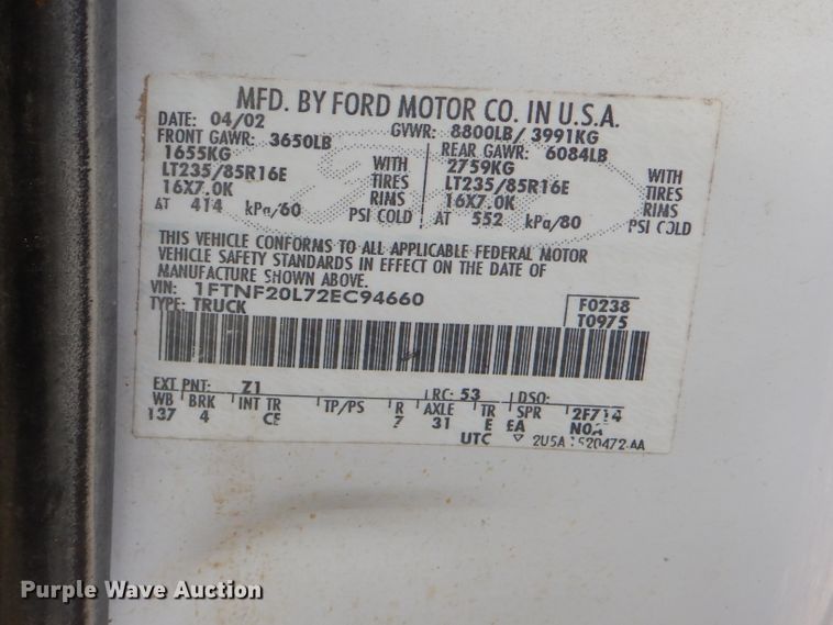 image for item FC9750 2002 Ford F250 Super Duty XL pickup truck