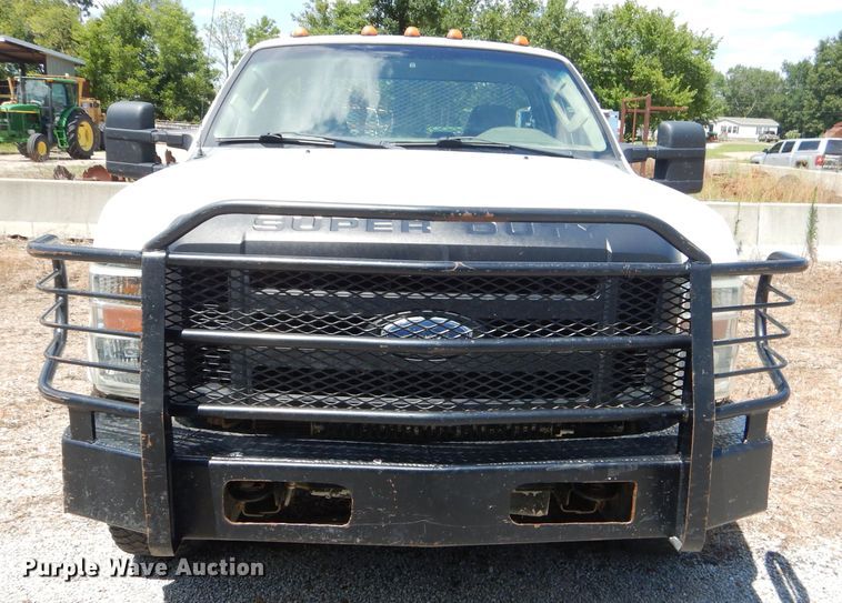 image for item FC9752 2008 Ford F350 Super Duty XL bale bed pickup truck