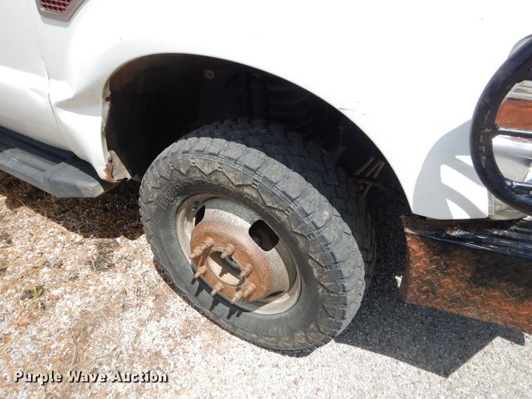 image for item FC9752 2008 Ford F350 Super Duty XL bale bed pickup truck