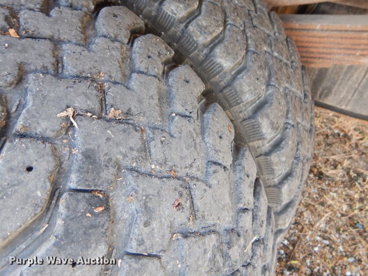 image for item FC9752 2008 Ford F350 Super Duty XL bale bed pickup truck