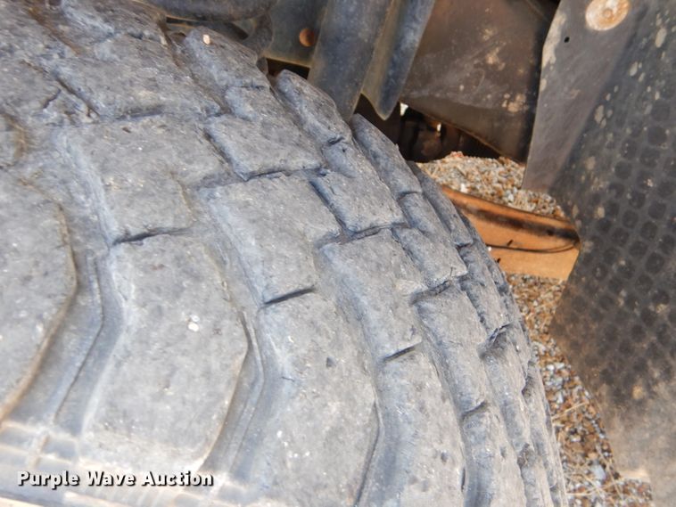 image for item FC9752 2008 Ford F350 Super Duty XL bale bed pickup truck