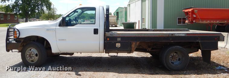 image for item FC9753 2005 Ford F350 Super Duty XL bale bed pickup truck