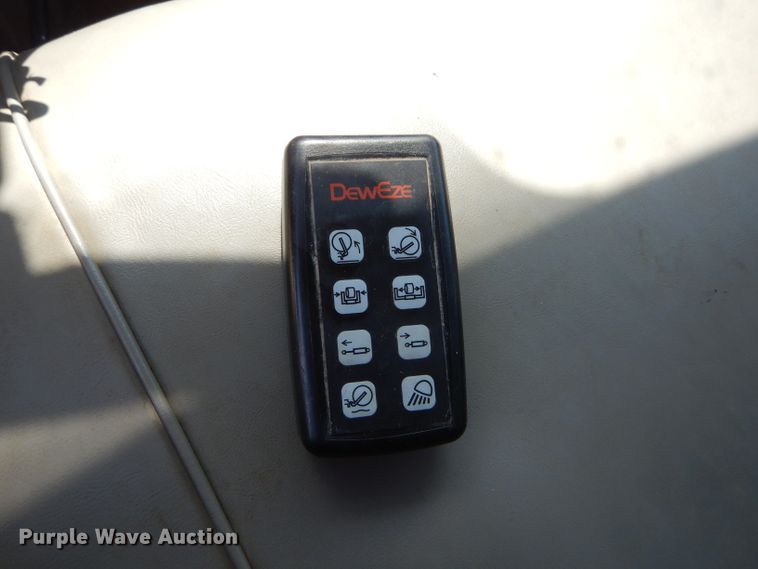 image for item FC9753 2005 Ford F350 Super Duty XL bale bed pickup truck