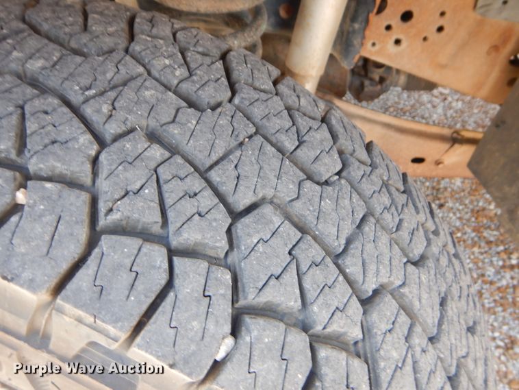 image for item FC9753 2005 Ford F350 Super Duty XL bale bed pickup truck