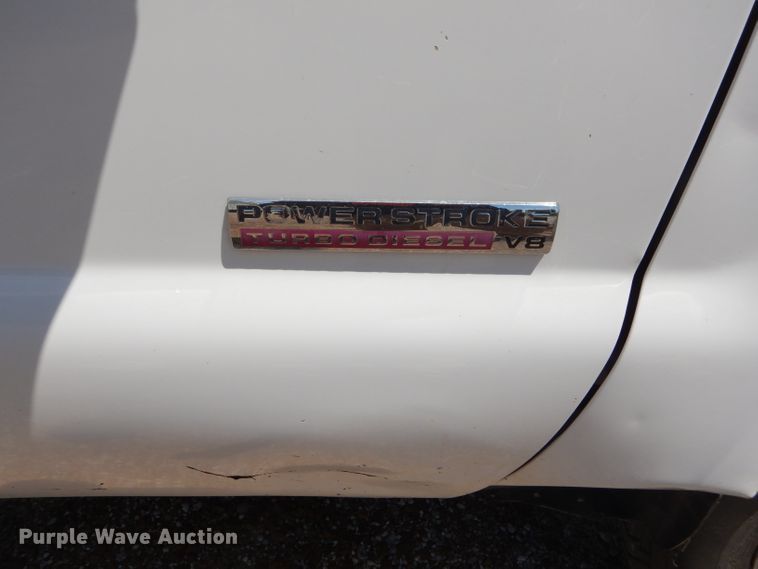 image for item FC9753 2005 Ford F350 Super Duty XL bale bed pickup truck