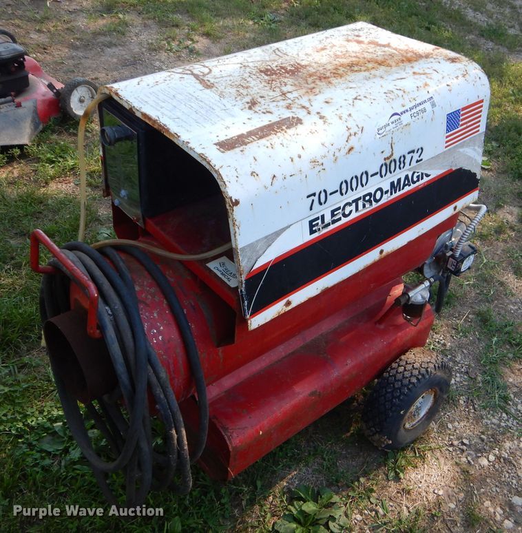 Electro Magic pressure washer in Moran, KS Item FC9768 sold Purple Wave