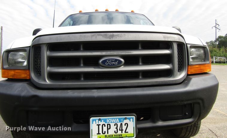 image for item FD9251 1999 Ford F350 Super Duty flatbed pickup truck