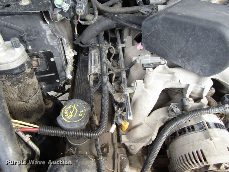 image for item FD9251 1999 Ford F350 Super Duty flatbed pickup truck