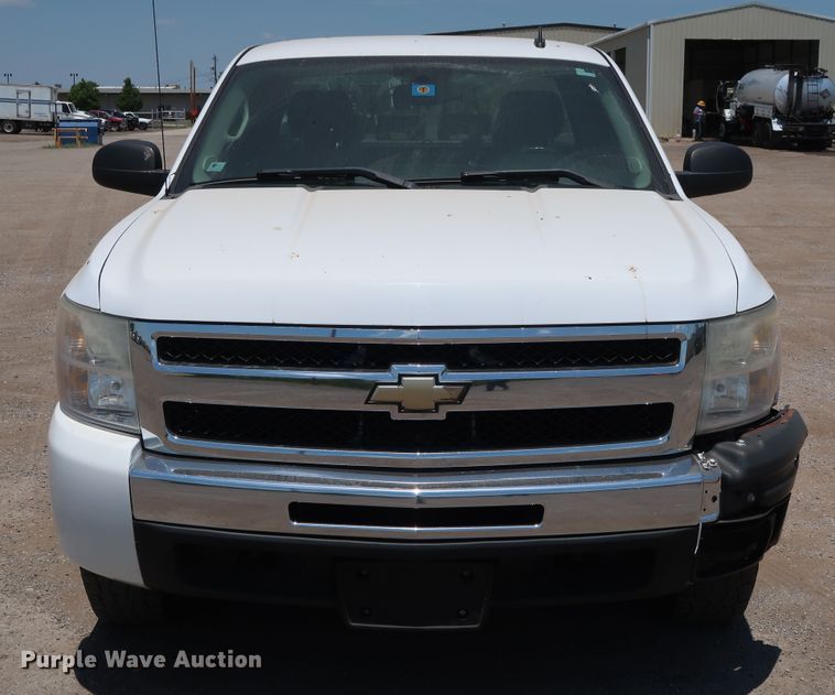 image for item FE9724 2010 Chevrolet Silverado 1500 LT Ext. Cab pickup truck