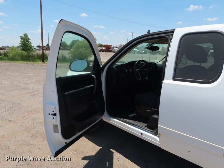 image for item FE9724 2010 Chevrolet Silverado 1500 LT Ext. Cab pickup truck