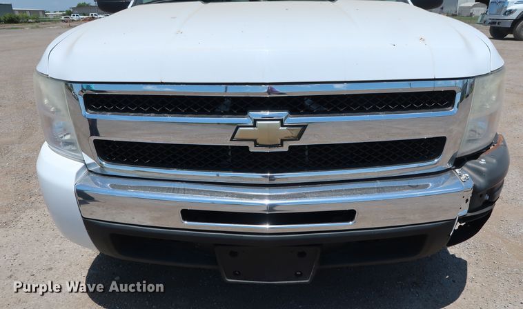 image for item FE9724 2010 Chevrolet Silverado 1500 LT Ext. Cab pickup truck